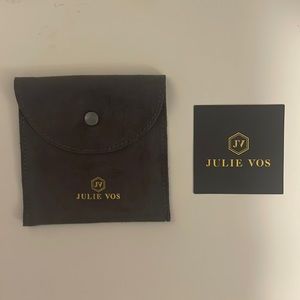 JULIE VOS GRAY SNAP FRONT JEWELRY POUCH. 4”x4”